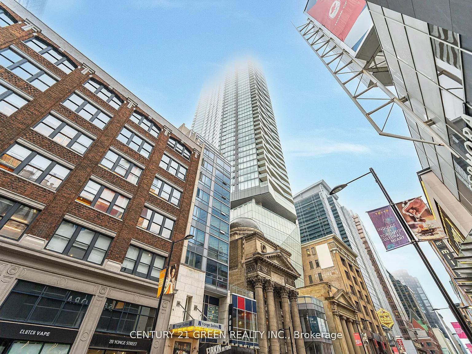 197 Yonge St — Photo 1