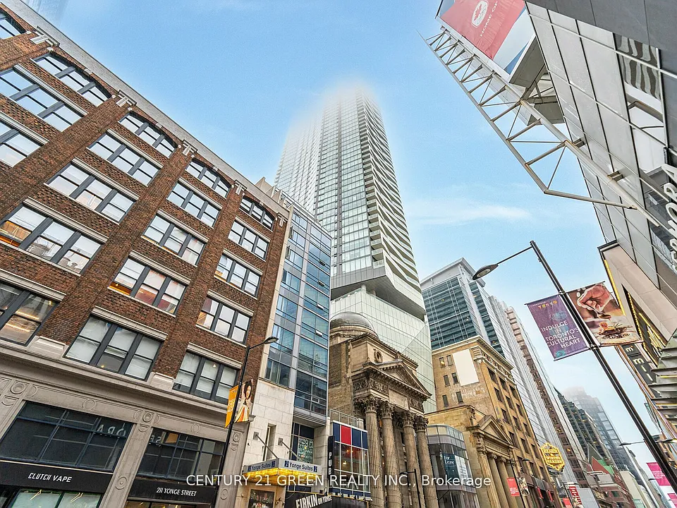 197 Yonge St #1503