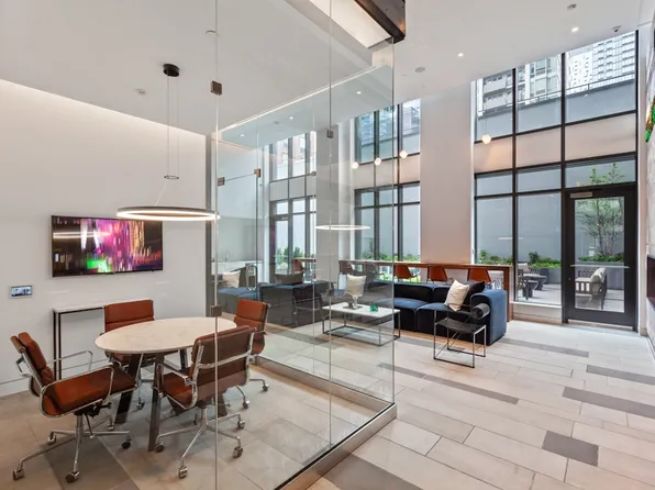 27-19 44th Dr image 12 of 15