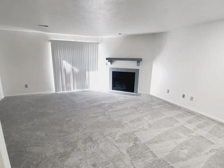 Sugarbush Apartments — Photo 159