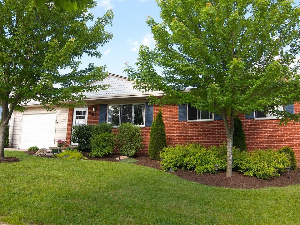 1st image of 684 Cloverdale St