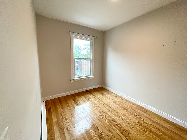 7 Warwick St #3L — Photo 10
