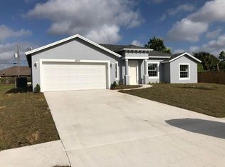 631 SE Prineville St, Port Saint Lucie, FL 34983