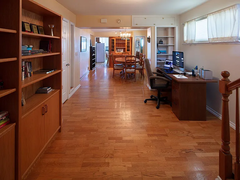 6087 Monterey Ave — Photo 2