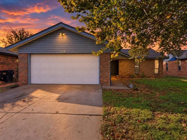 646 W Linden Dr, Mustang, OK 73064