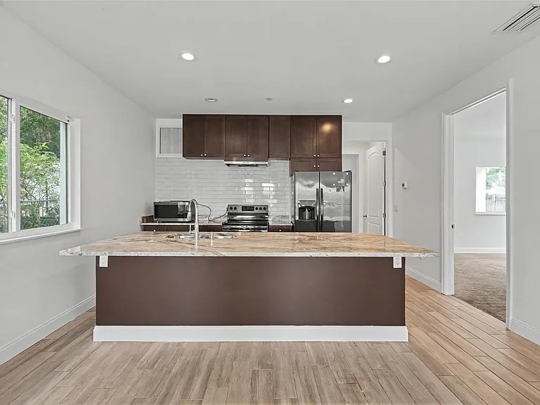 1018 7th Ave S — Photo 14