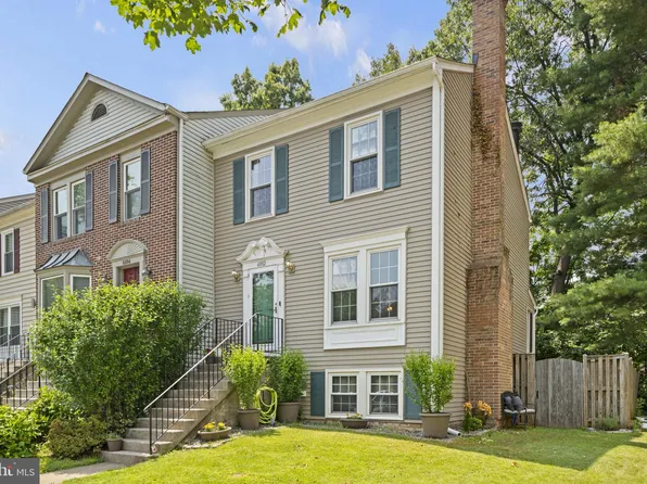 6082 Clay Spur Ct, Centreville, VA 20121