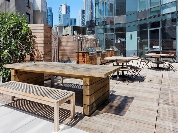 66 Rockwell Place image 15 of 16