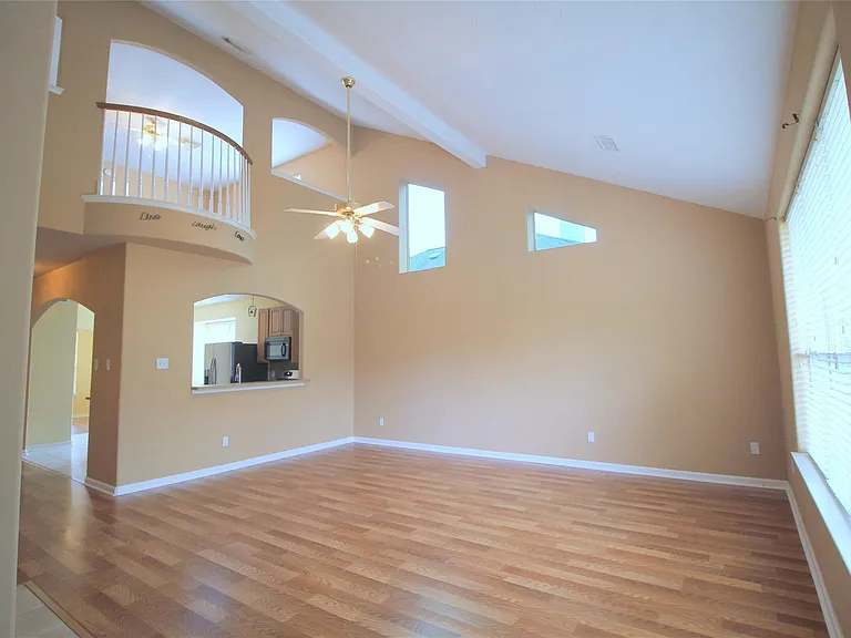 19927 Black Canyon Dr — Photo 8