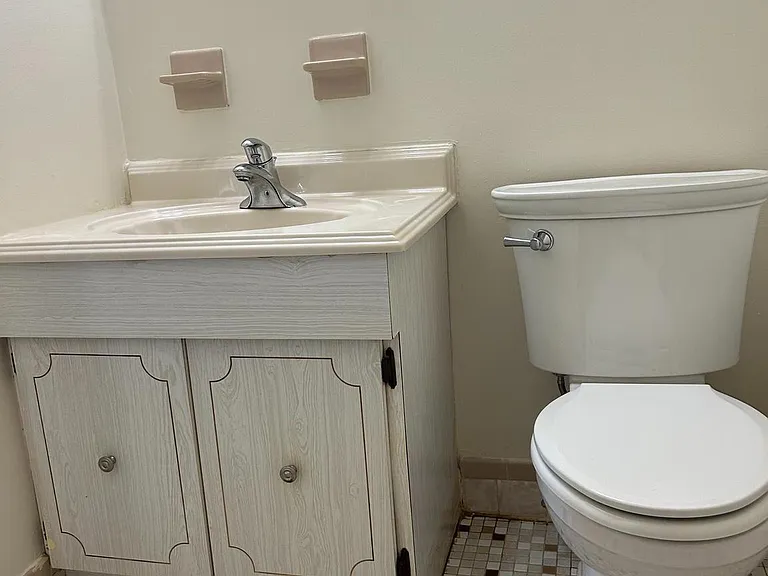 2410 David Dr #2 — Photo 16