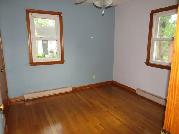 706 Pegram Ln, Tappahannock, VA 22560
