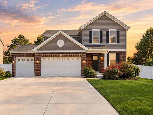 614 Flanagan Dr, Minooka, IL 60447
