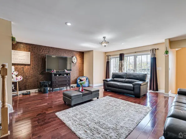 1115 Stony Brook Way, North Brunswick, NJ 08902