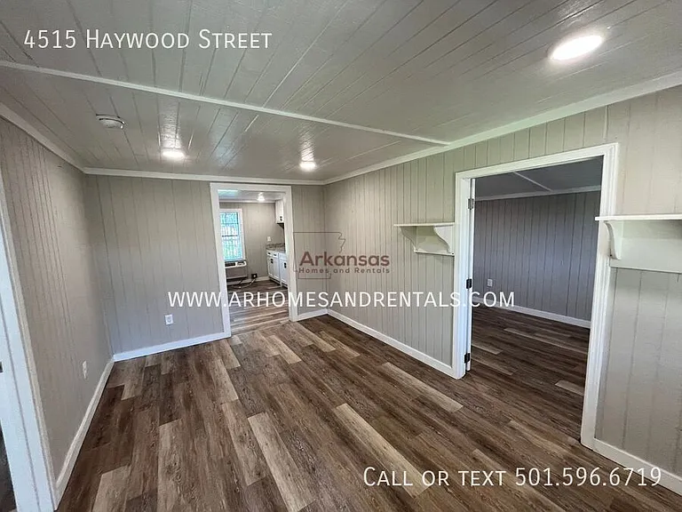 4515 Haywood St N — Photo 7