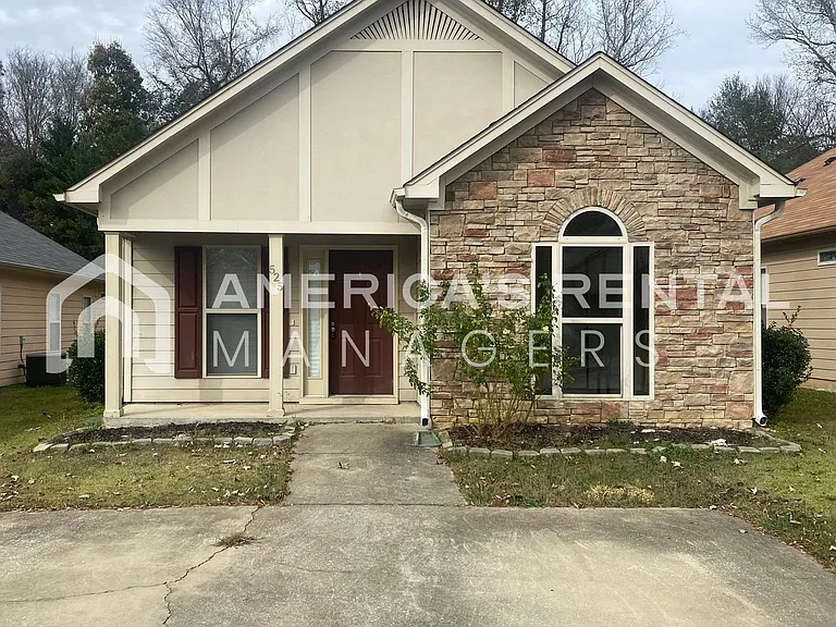 525 Fox Run Cir — Photo 1
