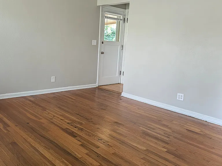 5609 N Hemlock St — Photo 14