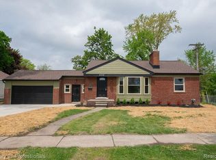 3730 Yorba Linda Blvd, Royal Oak, MI 48073