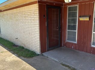 427 S 12th St APT 4, Chickasha, OK 73018