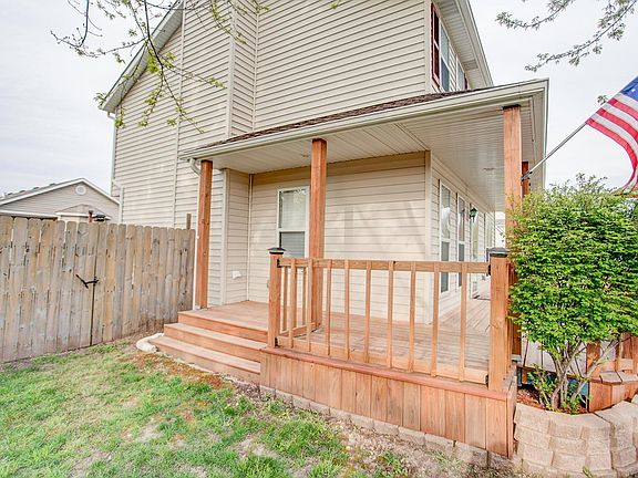 3rd image of 1254 Hillock Ln