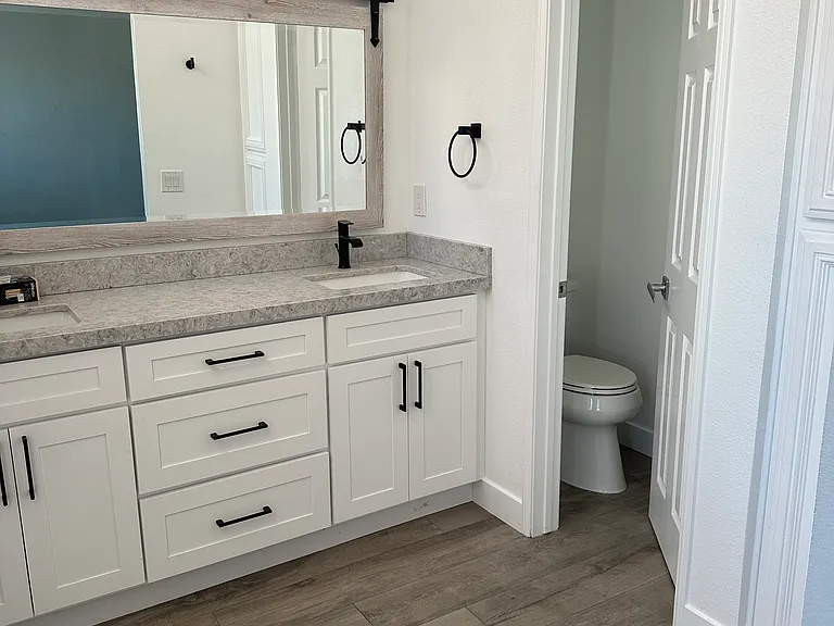 204 Calabria Ct — Photo 8