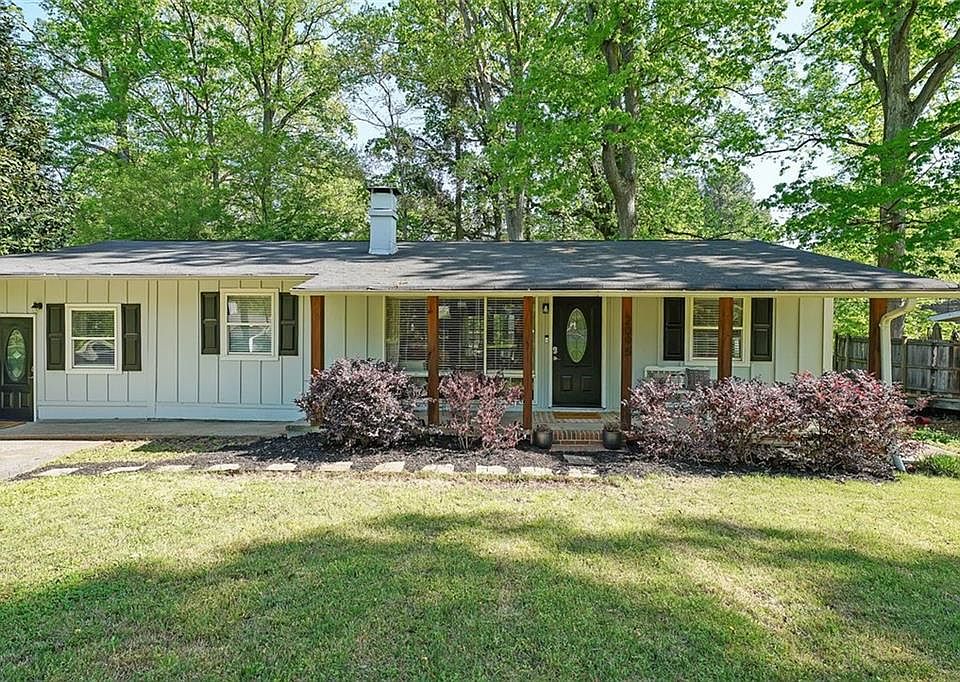 1st image of 2095 Nancy Cir SE