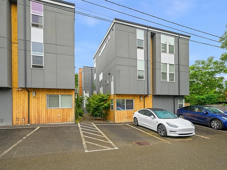 5005A 40th Ave NE — Photo 27