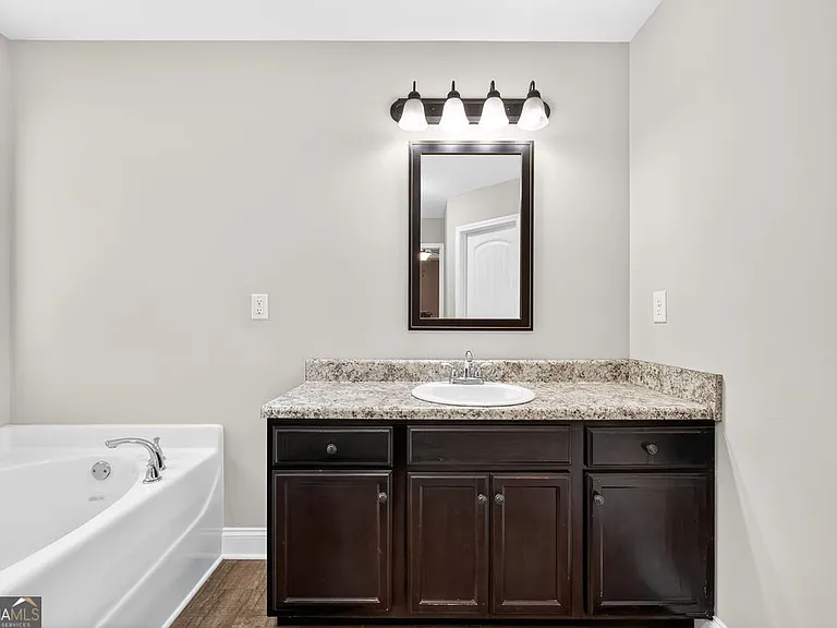 2416 Scoggins Rd — Photo 20