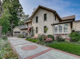 309 S Rochester St #307, Mukwonago, WI 53149