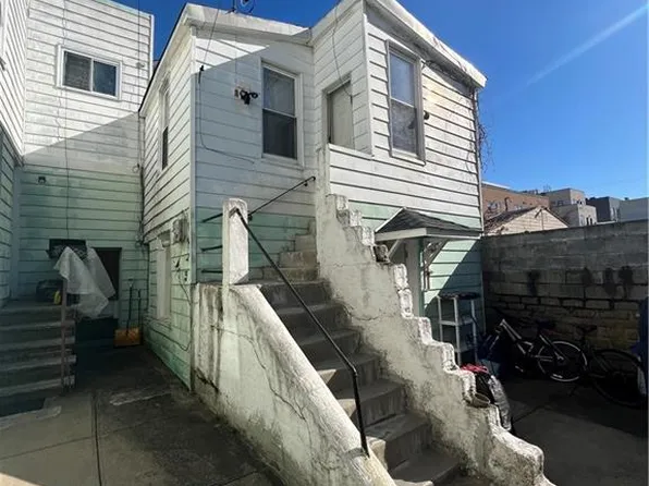 155 28th Ave, Brooklyn, NY 11214