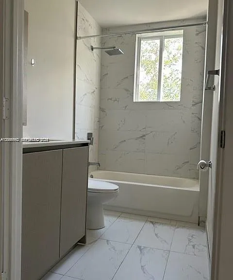 2561 NE 193rd St #1208 — Photo 12