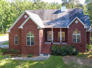 135 Cowan Dr SW, Cartersville, GA 30120