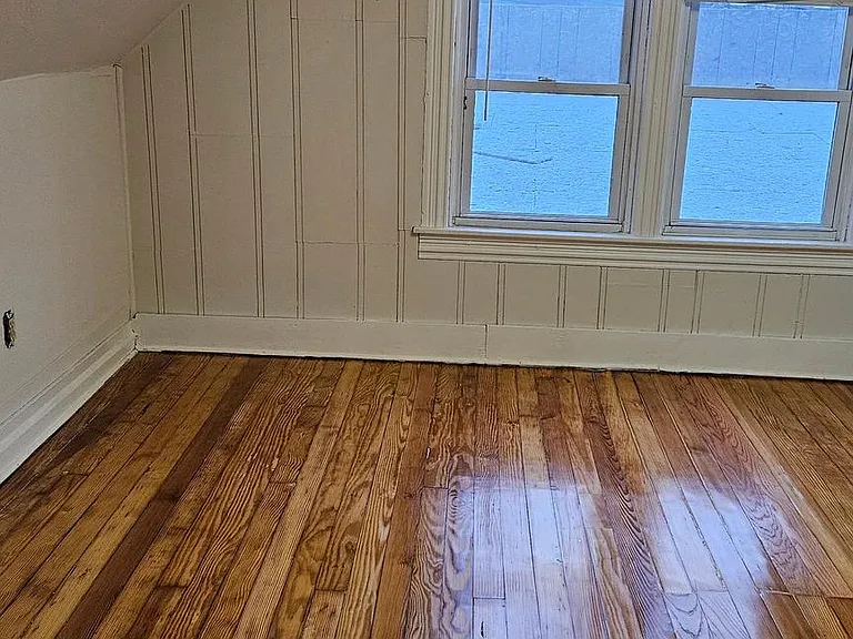 6330 Windsor Mill Rd — Photo 10