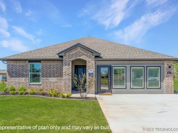 881 N Arapahoe Ave #9X3XS8, Chouteau, OK 74337