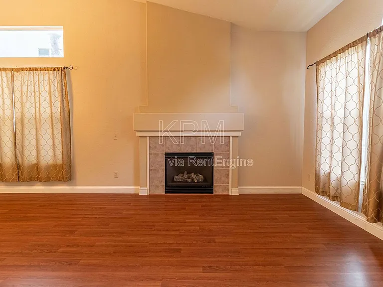 1106 Klemeyer Cir — Photo 6