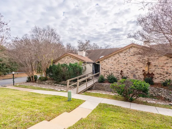 5941 Chimney Wood Cir, Fort Worth, TX 76112