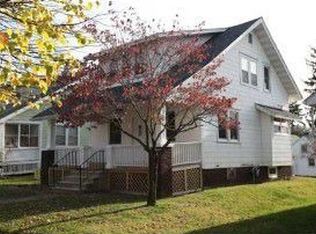 2138 C St SW, Cedar Rapids, IA 52404