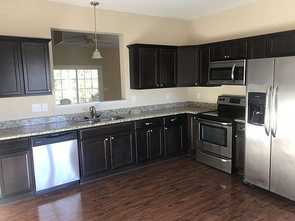 4th image of 2400 A Chavis Dr