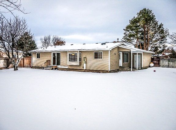 3rd image of 200 Hatch Dr