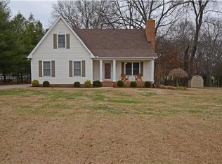 3350 Middleton Dr, Rockvale, TN 37153
