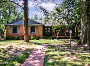 5709 Apache Rd, Louisville, KY 40207