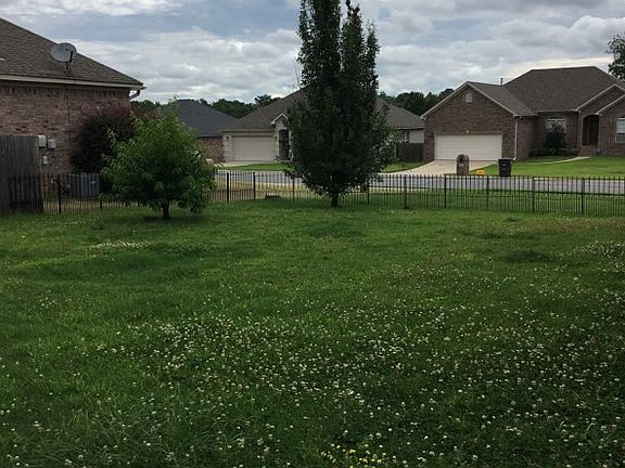 3rd image of 5900 Base Meadows Dr