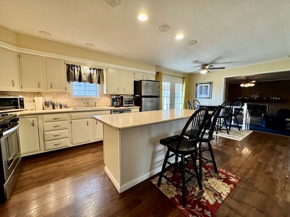 103 Central Ave, Elkland, PA 16920