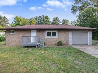 11781 Garden Ln, Osceola, IN 46561