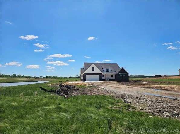 16950 E 520th Rd, Claremore, OK 74019