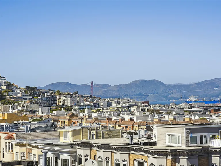 575 Lombard St — Photo 15