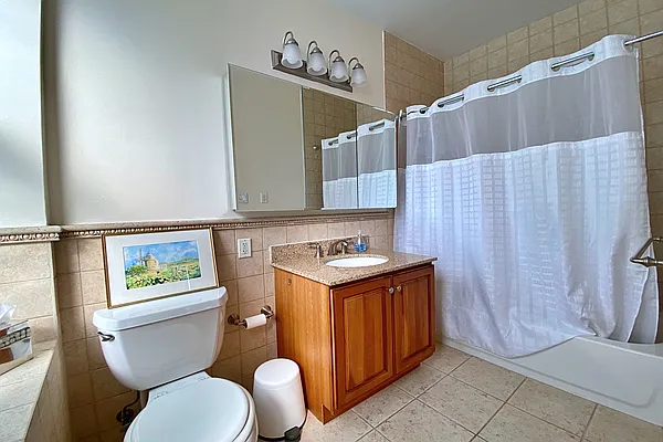 Rented by Douglas Elliman | media 13