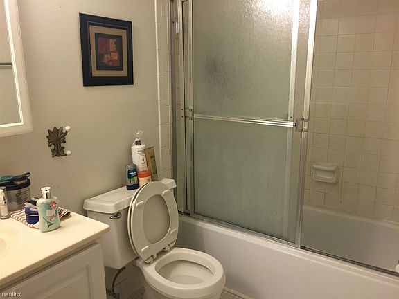 3rd image of 448 Girard St APT 203
