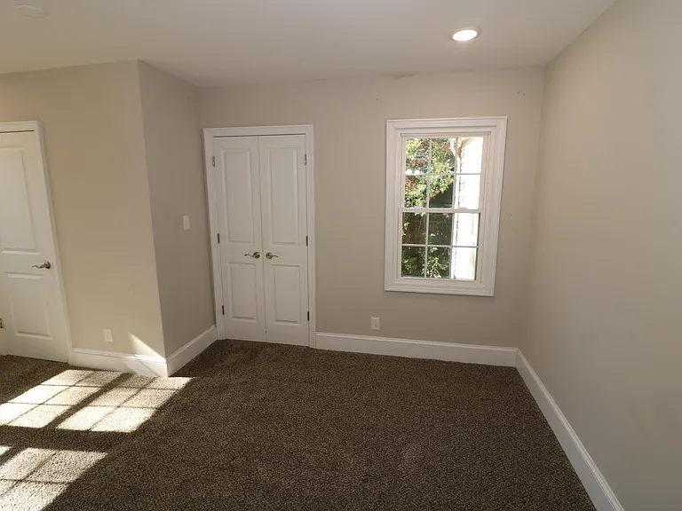 2227 Celia Ave — Photo 10