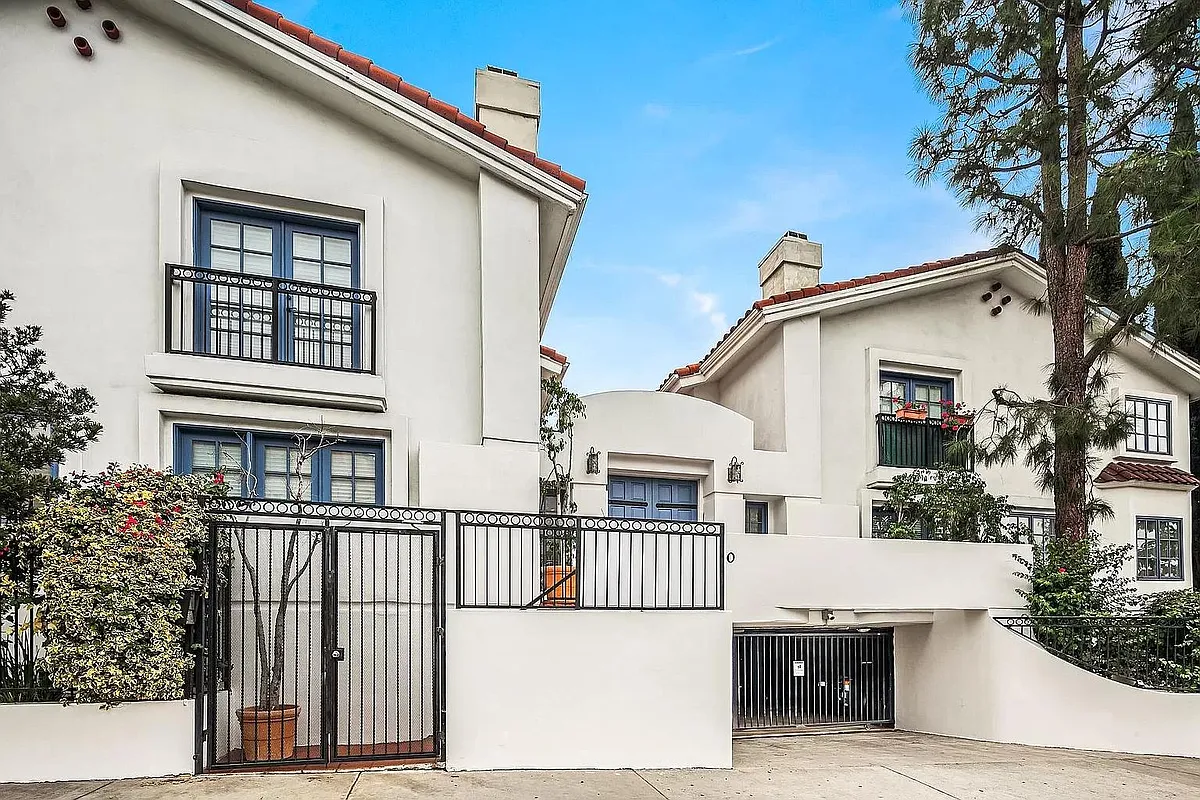 Building Photo - 1440 N Fairfax Ave #111A