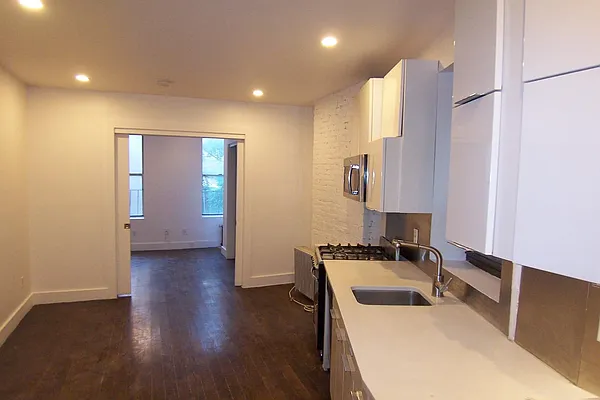 Rented by Maz Group NY | media 2